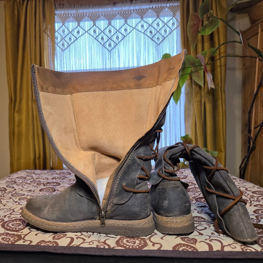 Born Boot "Sable", Wide Shaft Grey, Suede with Lacing, Sz 8/39 - Picture 10 of 12